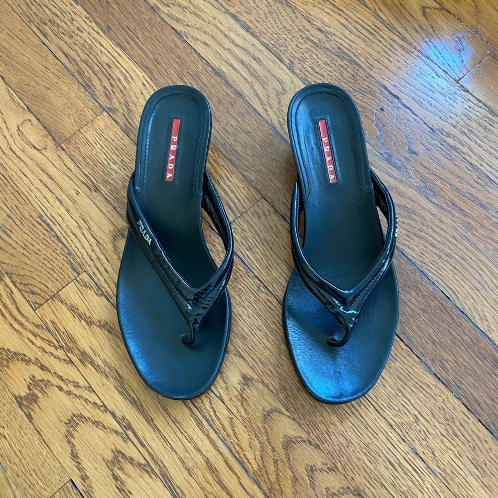Vintage 90s Prada black sandals sz 7.5